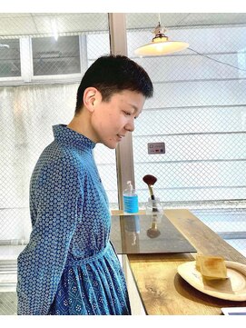 フォーク(folk) ベリーショート