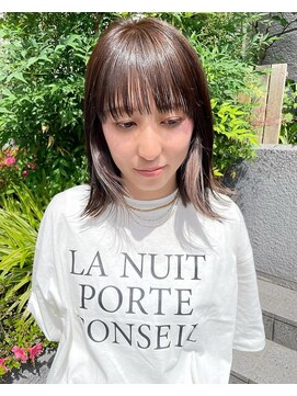 マーシアバイアルティナ 蒲田店(Marcia by artina) インナーカラー_グレーベージュ_イヤリングカラー_斜めバング2