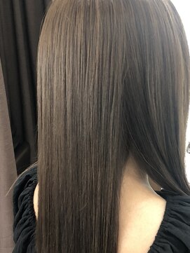 ムーア(MUA) 【MUA 大泉】艶☆アッシュカラー