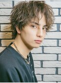 エアライトセンターパート緩めスパイラル束感ショート