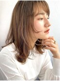 顔まわりカットフェイスレイヤー後れ毛カットミディアムレイヤー