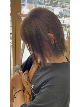 オリビアヘアー(OLIVIA HAIR) ブリーチなしミルクティーカラー×ぱっつんボブ