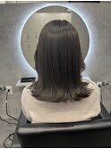 オリーブグレージュ