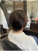 大人クールなグラボブ：ショート／前髪長めショートボブ