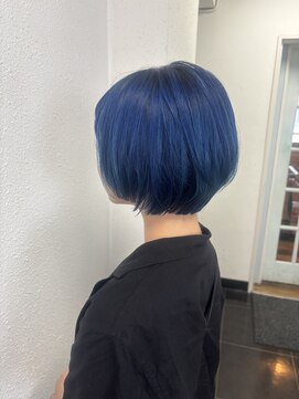 ジェナ(Jena) ブルーヘアー