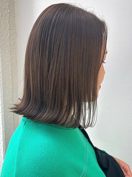 リヴゴーシュ(rive gauche) 【ブリーチ×ベージュカラー】ショート・ボブも人気