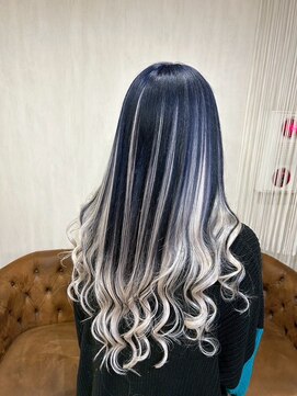 アエラバイトゥルークリエイション(AERA by True Creation) 長さだしだけじゃない！エクステ