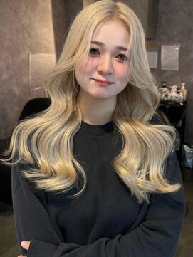 エルバイラビス 大宮(elu by lovis) 《巴結生》ホワイトベージュ/ハイトーン/グレージュ