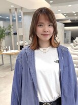 ヴィサージュアクト(VISAGE a.c.t)&nbsp;ナチュラルなインナーカラーでさりげないおしゃれを