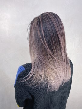 ジゼル(gisele) エモカラーバレイヤージュ