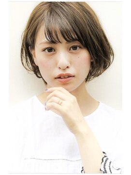 ネイヴィル(navile) ショートボブ×透明感カラー