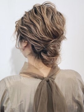 アメリ(AMELIE) ショートアップスタイル