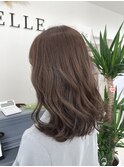 オリーブグレージュ