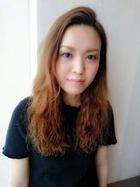 アミー(ami)&nbsp;色気たっぷりのセンシュアルロング