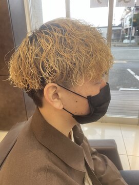 フォルテ 草薙店 forte草薙【波巻きパーマ】