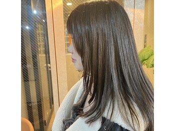 ＮＡＬＵ　 First  Hair  Designers　【ナルー】