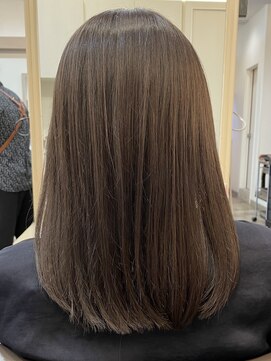 アルターリール(aL ter Rire) イメチェン/ハッシュカット/フルバング/レッドブラウン/鎌取