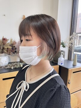 ノア(noa.) ペールピンク&ペールグリーンのデザインイヤリングカラー