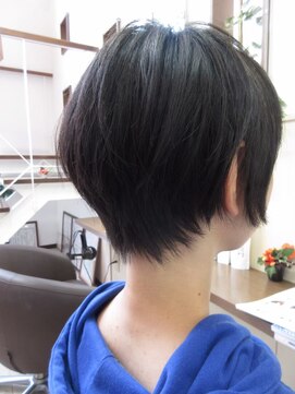 コアフィールフィス(COIFFURE fils) ショートヘア ひし形ショート