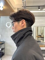 どこから見てもかっこいいセンターパートスタイル