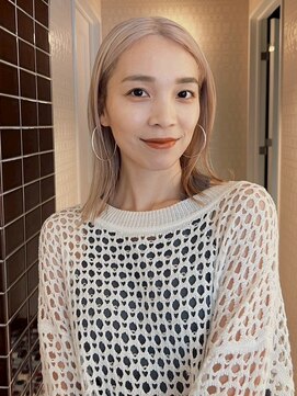 リリック(LYLICK) ホワイトベージュ