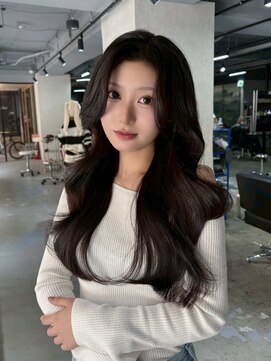 ザシェノンウメダ(THA CHAINON UMEDA) イメチェン/ピンクベージュ/アンブレラカラー/前髪/心斎橋