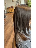 エスト(est.) プレミアム縮毛矯正×ミネコラトリートメント