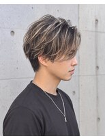 ネオリーブ モカ 川崎チネチッタ店(Neolive mocca)&nbsp;白髪ぼかしハイライト×メンズセンターパート