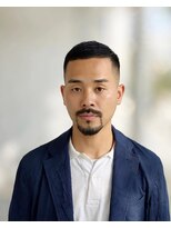 エクラート メン 仙台(ECLART men.)&nbsp;銀髪を活かすサイドパート｜正面で際立つ大人の品格ショート