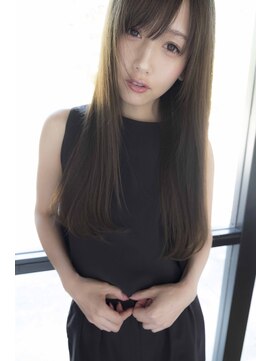 ヘアデザイン ソラ(Sola) ストレート/ワンカール/シンプルロングヘア×グレージュカラー