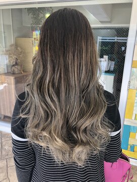 クラナ(clana) ブリーチ1回/グレージュ