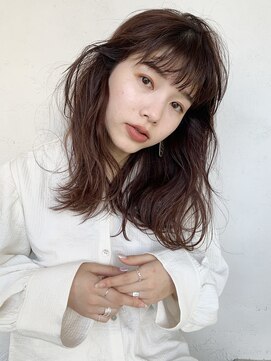 アイティー バイ アルバム 中野店(IT by ALBUM) アッシュミディアム_厚めバングローライトスリークボブ_77140