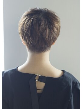 ロミー 本厚木(ROMMY.) 大人可愛い耳出しショートヘア3　/ ロミー本厚木