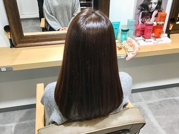 キアロ ヘア ビューティ(chiaro hair beauty)の写真/新所沢駅徒歩3分！！2種類の縮毛矯正メニューをご用意◎ヘアケアのお悩みお気軽のご相談下さい。