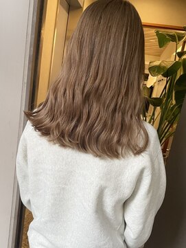 ティグル カミトオリ(TIGRE kamitori) ヌーディーベージュ