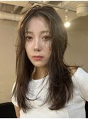 韓国風レイヤー/小顔バング/艶髪/透明感/センターパート