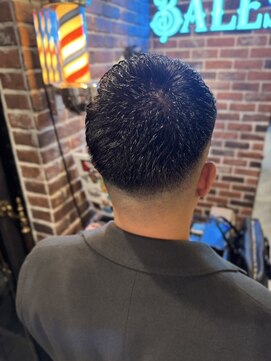 バレス 田町(BALES) <理容室>[メンズ/床屋/シェービング/ヘッドスパ/田町/芝浦]