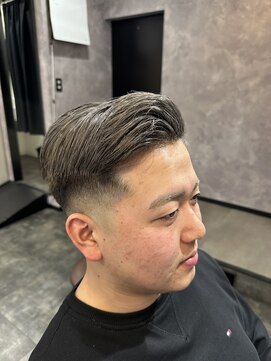 ヘアーズベータ(Hairsβ) 七三フェード