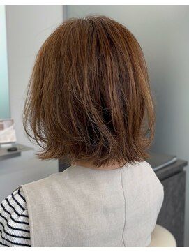 リクラウドヘアアパートメント(re:cloud hair apartment) くびれボブ レイヤーボブ 白髪ぼかしカラー