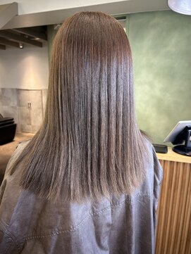 エイトオロク 那覇小禄店(EIGHT oroku) 透明感ブラウンで叶える艶ストレート