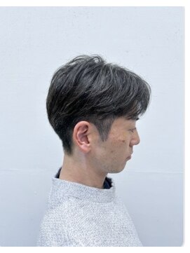 ブロッサム 東久留米店(Blossom) ビジネス◎刈り上げセンターパートで社会人好印象