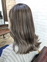 ルッソリベラ 池袋(Lusso libera)&nbsp;韓国巻き/バレイヤージュカラー/シャドールーツ/30代/40代/50代