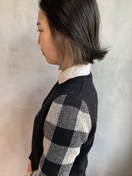 キチ(kichi.) [kichi.] 切りっぱなしボブ×インナーカラー