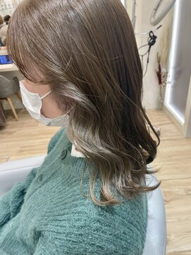 ボネッカ 鶴見(BONECCA) 【上岡茉央】王道ベージュカラー