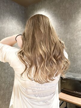 リベラル(LIBERAL) グレージュ