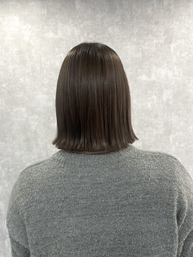 イデアル(Ideal) ボブ/ミニボブ/切りっぱなしボブ/外ハネ/外ハネボブ/前下がり