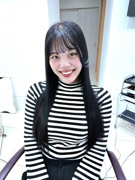 カット＋髪質改善モイストカラー（髪に水分を閉じ込め潤わせる）