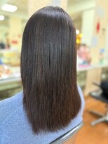 アークスヘアー&nbsp;小顔似合わせカットくびレイヤーエモージュ大人可愛いブルーカラ