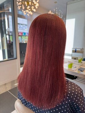 アース 川口店(HAIR&MAKE EARTH) ツヤ感際立つチェリーレッドストレート