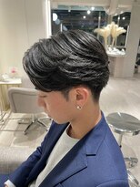 マインバイアフロートギンザ(MYNE by AFLOAT GINZA)&nbsp;ビジネスシーンにも合う毛流れセンターパート